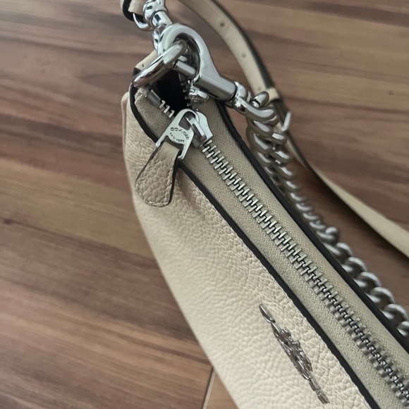 Coach Teri pebbled leather full chain portable crossbody and shoulder bag - Picture 8 of 12